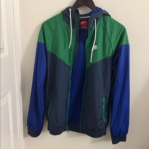 Nike Men's Two-Tone Green and Blue Windbreaker